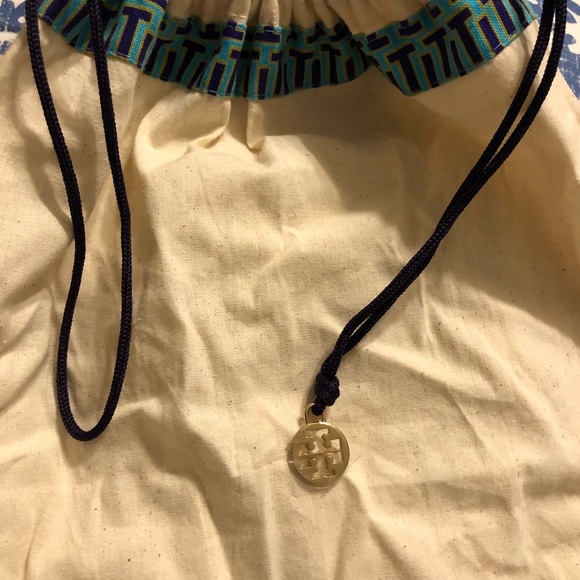 Tory Burch dust bag - Picture 5 of 5